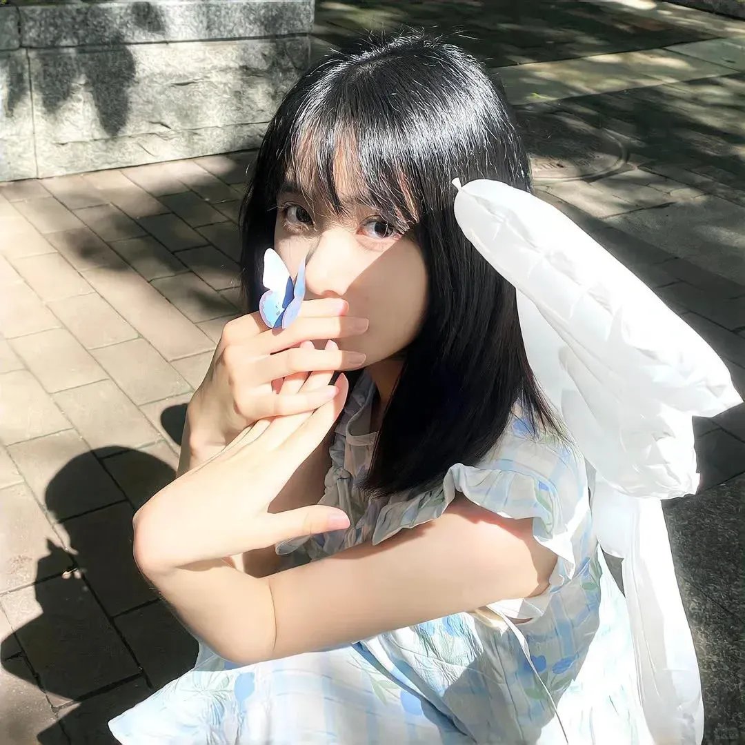 她来自胡志明市